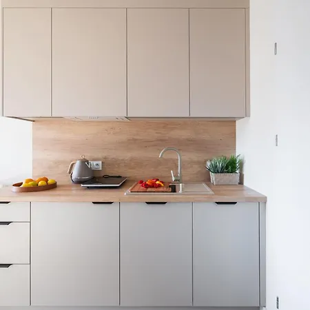 Grzybowska 30 - Red - Better *